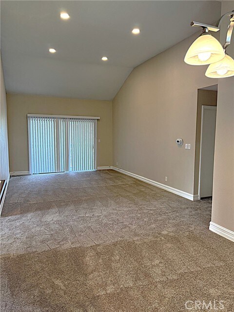 Building Photo - 545 S Ranch View Cir