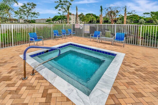Building Photo - 6193 Pointe Regal Cir