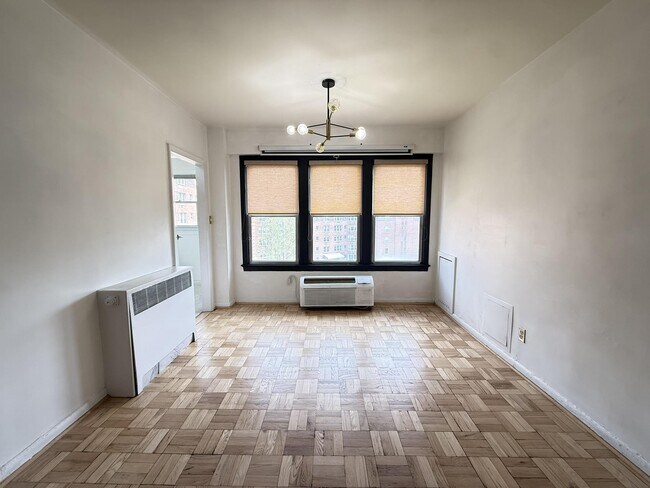 Building Photo - 2500 Q St NW