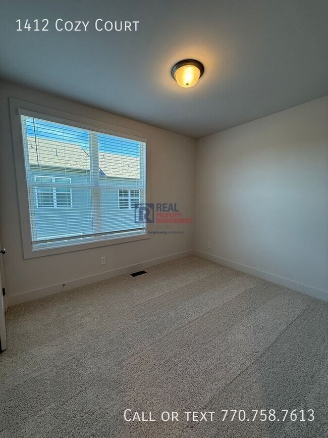 Building Photo - 1412 Cozy Ct. SE