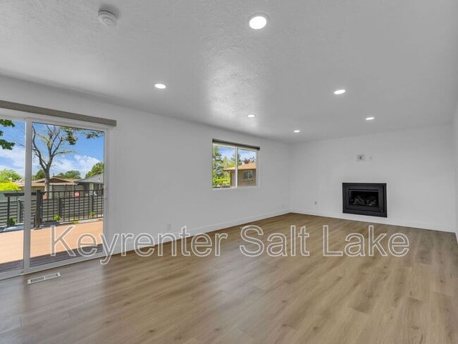 Building Photo - 7726 S 3500 E