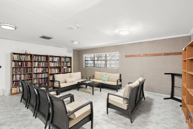 Building Photo - 4191 NW 41st St