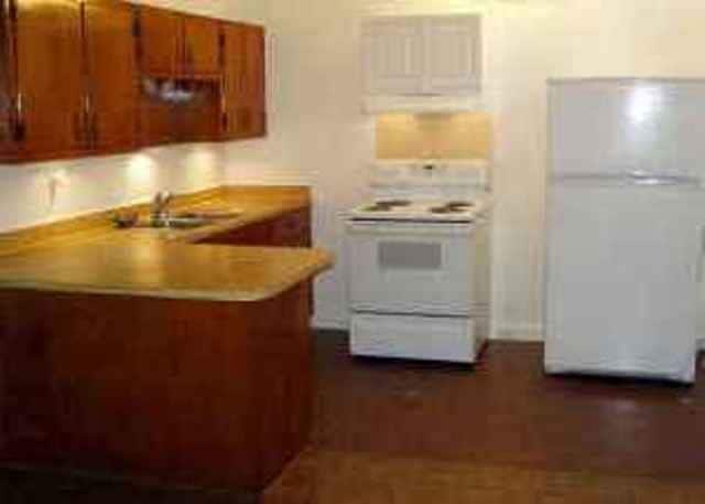 Building Photo - 283 Lake Dr