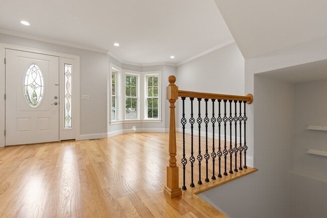 Building Photo - 58 Holton St