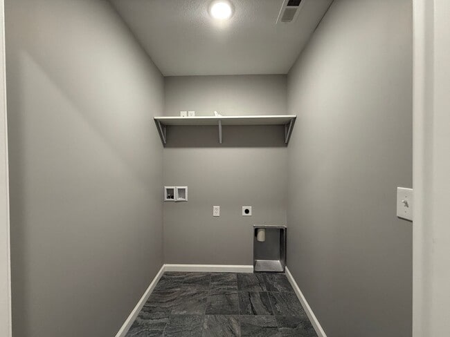 Building Photo - New Construction - 3 bedroom, 2 bath home ...