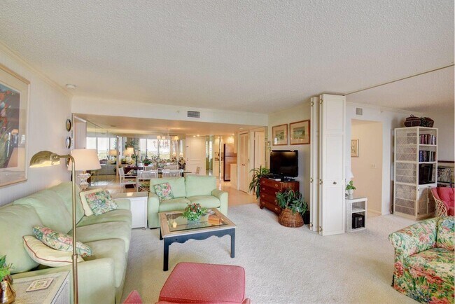 Building Photo - 4201 N Ocean Blvd