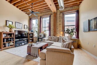 Building Photo - 141 N Water St