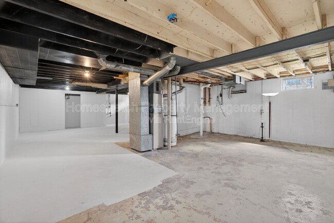 Building Photo - 10201 Gourock Dr