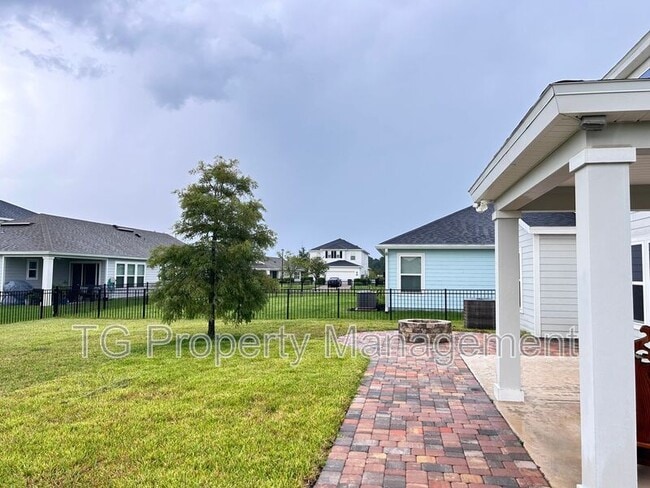 Building Photo - 102 Bluejack Ln