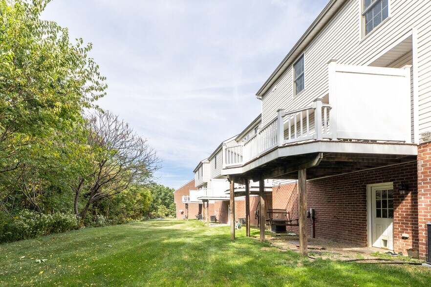 Building Photo - 337 Marshall Heights Dr