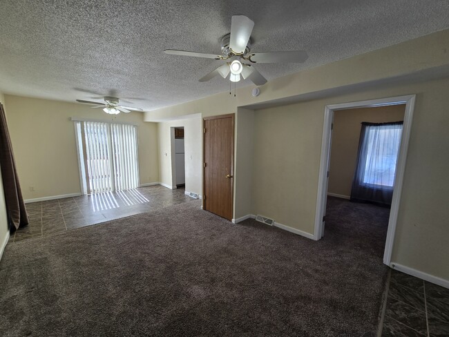 Building Photo - 330 Cottage St