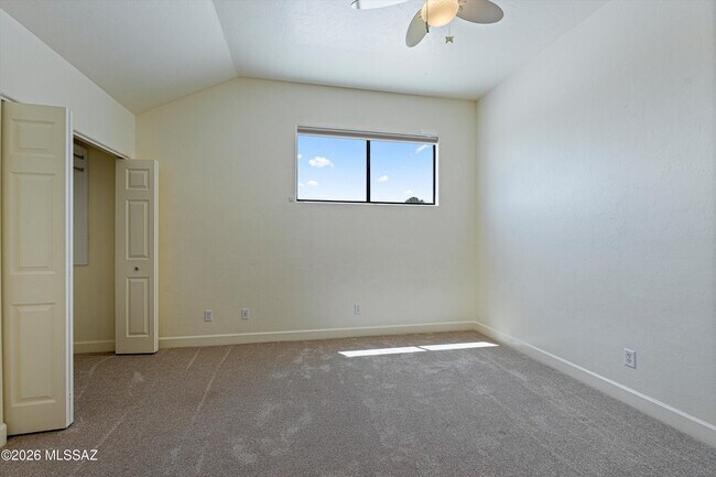 Building Photo - 10270 E Glenn St