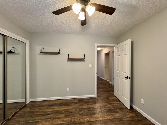 Building Photo - 310 Paoli Trce
