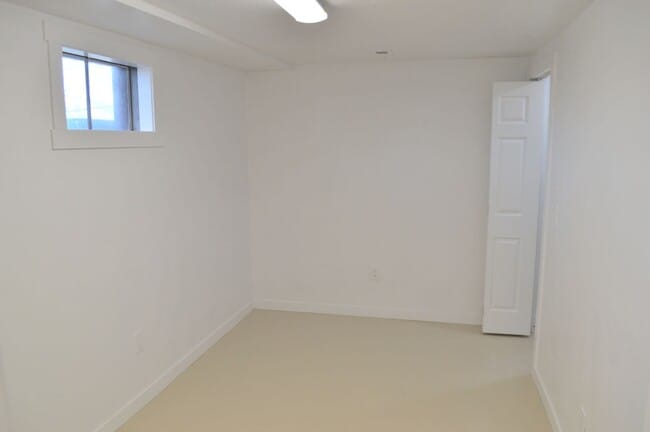 Building Photo - Beautiful Home in Excellent Murray Location!