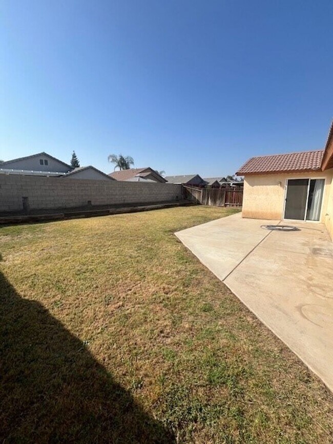 Building Photo - 4203 Silver Maple Ct