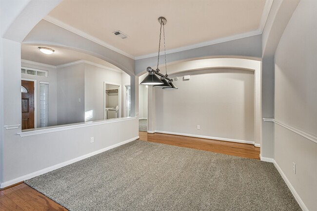 Building Photo - 9506 Gramond Hall Ct