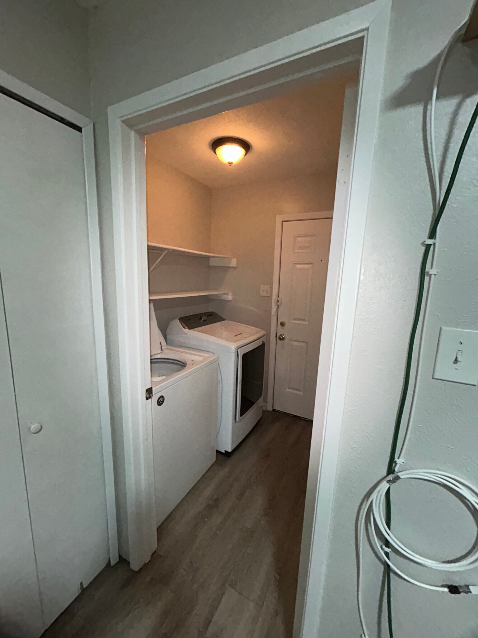 Building Photo - 7407 Cloverglen Dr