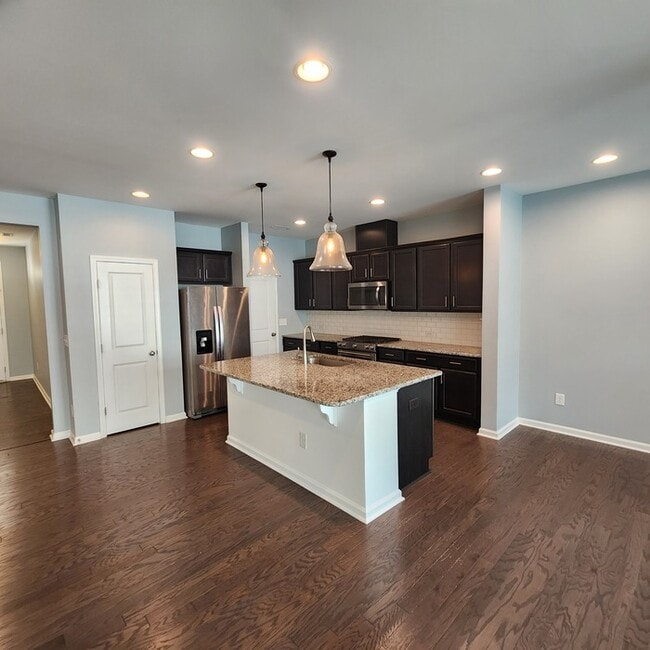 Building Photo - 1424 Southpoint Trl