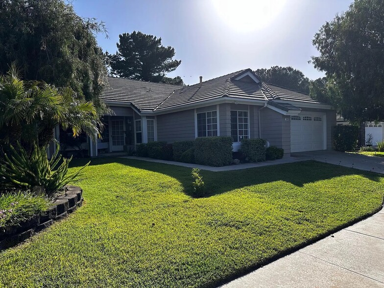 Building Photo - 3649 Birdsong Ave