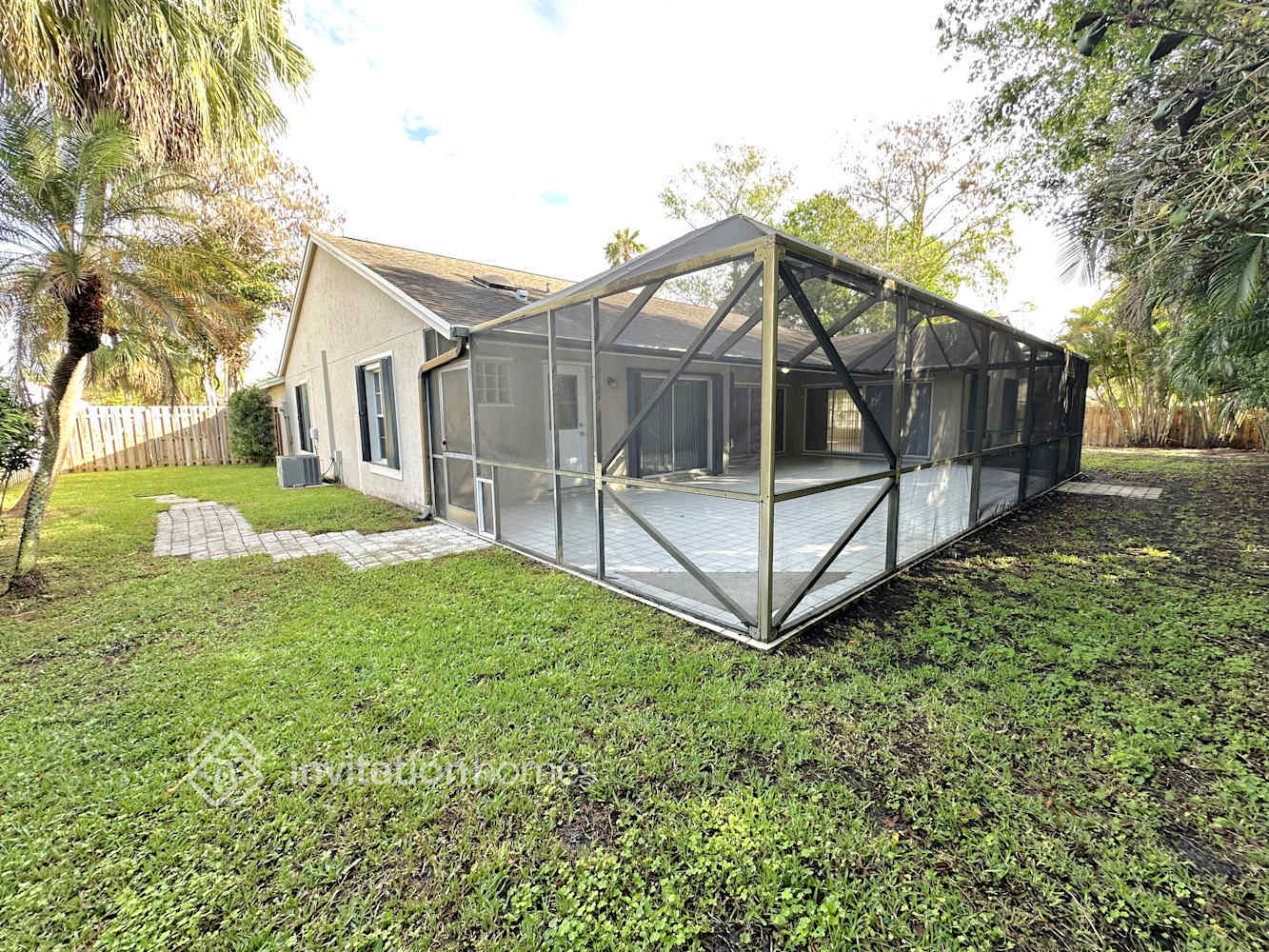 Building Photo - 13436 Brixham St