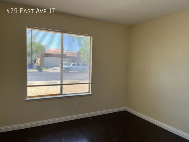 Building Photo - 429 East Ave J7-