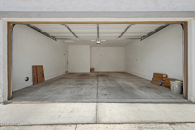 Building Photo - 14690 W Sand Hills Rd