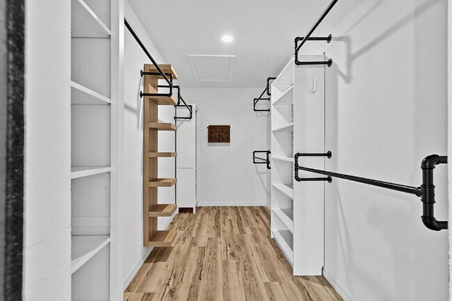 Building Photo - Modern 4-Bedroom, 3-Bath Home with Private In-Law Suite – Palm Coast, FL