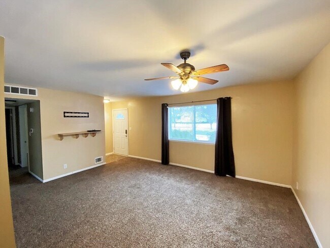 Building Photo - 1416 Jay Street