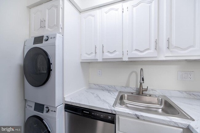 Building Photo - 200 Prince Frederick St