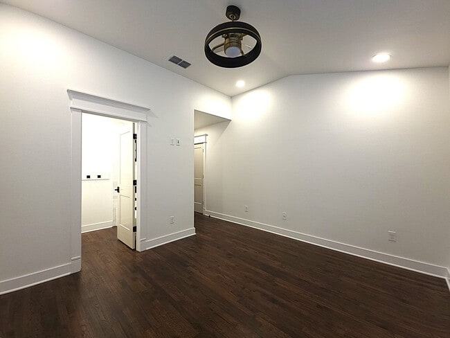 Building Photo - Lease this fully remodeled sanctuary – where modern luxury meets timeless East Texas charm!