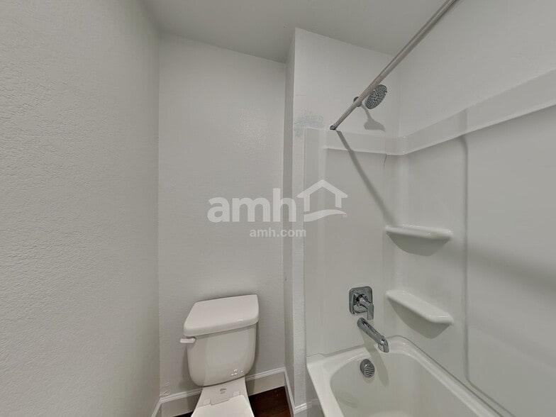 Building Photo - 8815 N 171st Dr