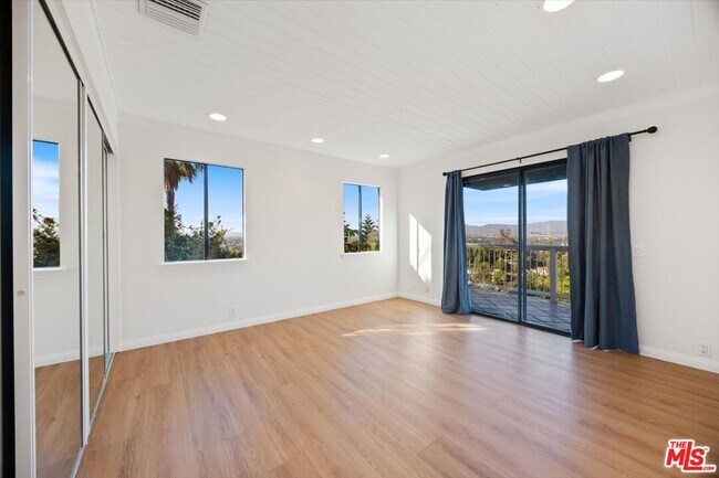 Building Photo - 3630 Roberts View Pl