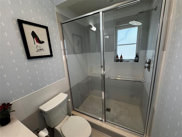 Building Photo - 1019 N Bishop Ave