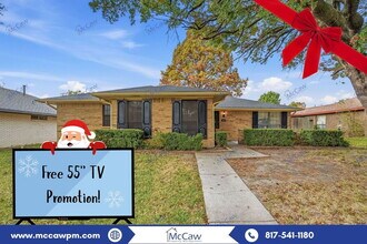 Building Photo - 709 Villa Ridge Dr