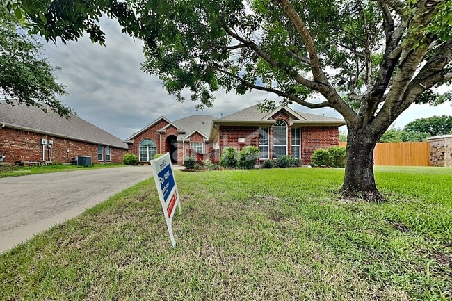 Building Photo - 1325 Tanglevine Dr