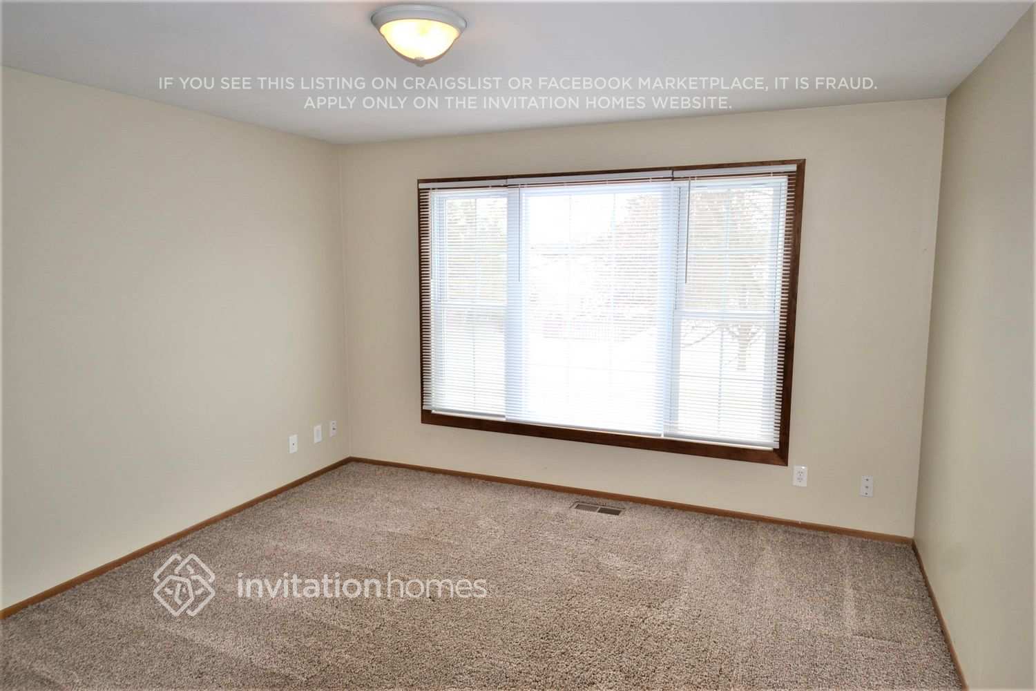 Building Photo - 1706 Jennifer Ln