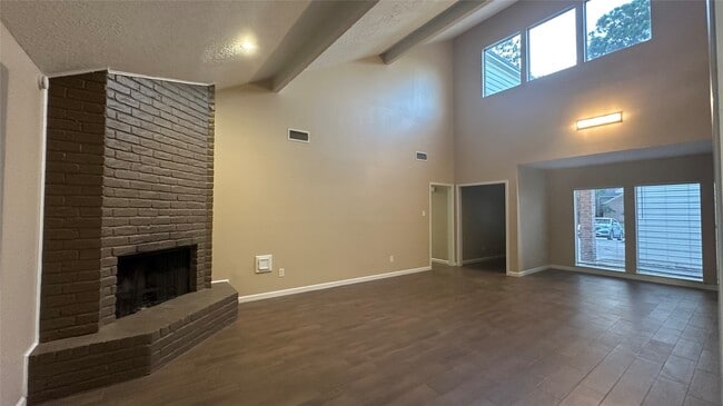 Building Photo - 11503 Briar Forest Dr