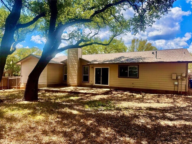 Building Photo - 12001 Ladrido Ln