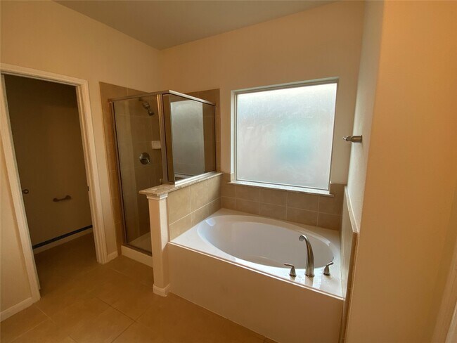 Building Photo - 6534 Capridge Dr