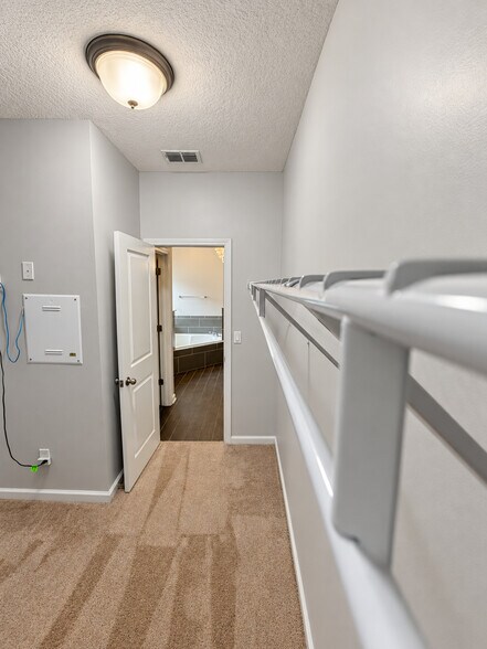 Building Photo - 2162 Arden Forest Pl