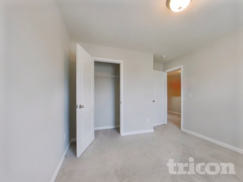 Building Photo - 2409 Pollen Way