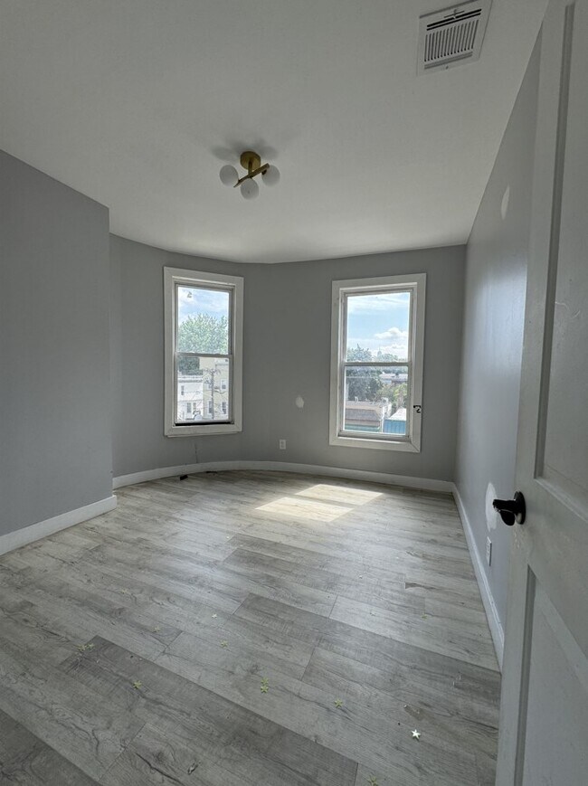 2709 John F Kennedy Blvd 2709 John F Kennedy Blvd Jersey City NJ