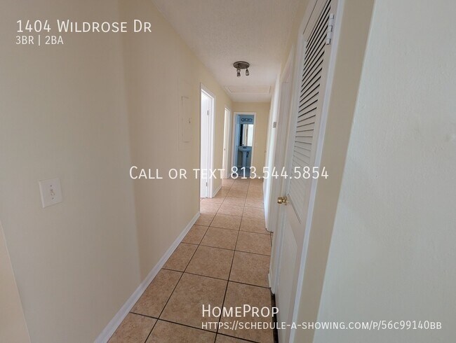 Building Photo - 1404 Wildrose Dr