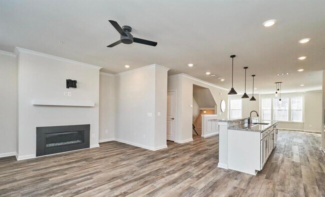 Building Photo - 45116 Kincora Dr