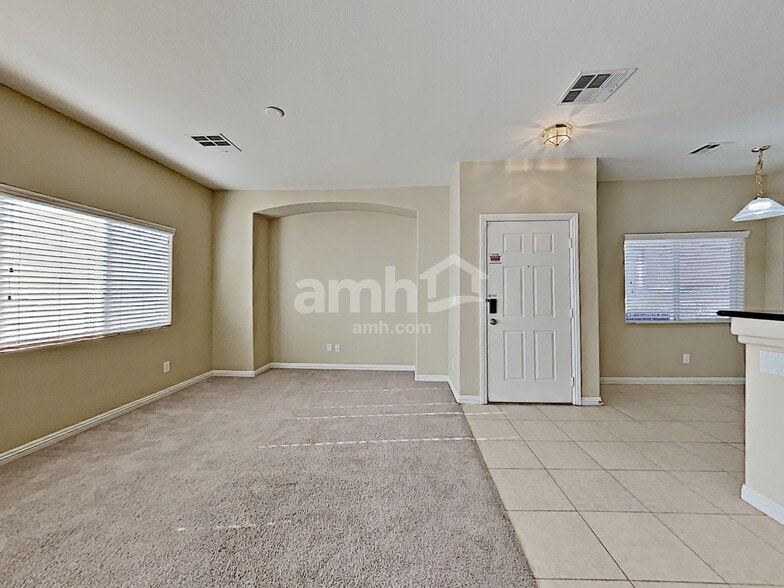 Building Photo - 9996 Aspen Rose St