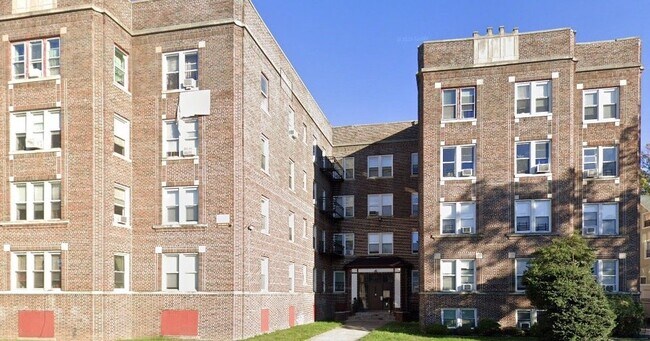 Building Photo - 120 N Oraton Pkwy