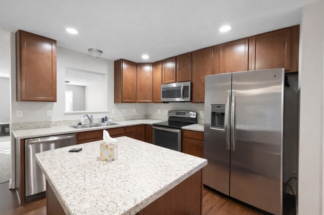 Building Photo - 305 Turquoise Ln