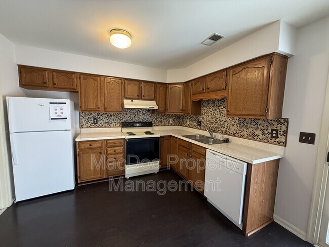 Building Photo - 169 Farrell Ln