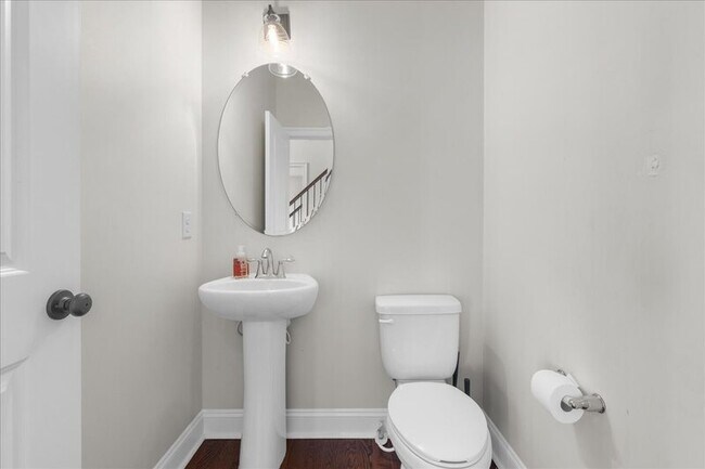 Building Photo - 8 Katie Dr