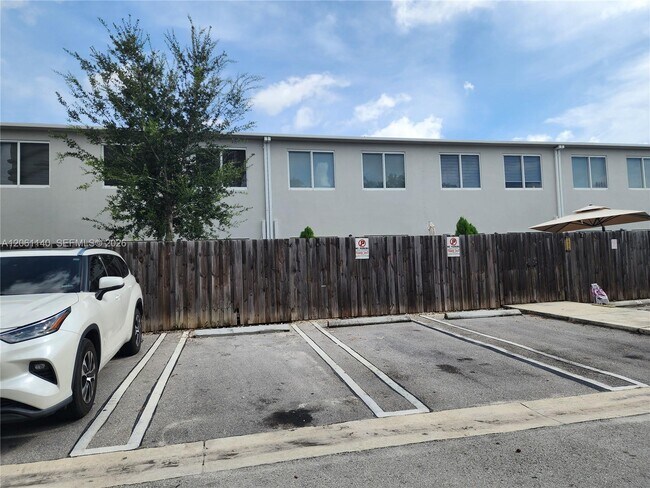 Building Photo - 14382 SW 258th Ln
